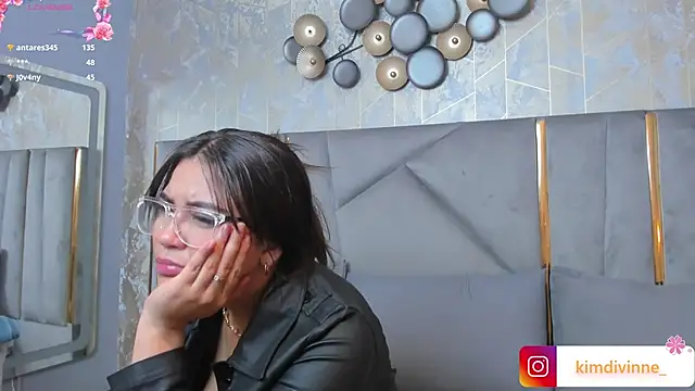 KimDevinne online show from February 8, 2025, 2:47 am