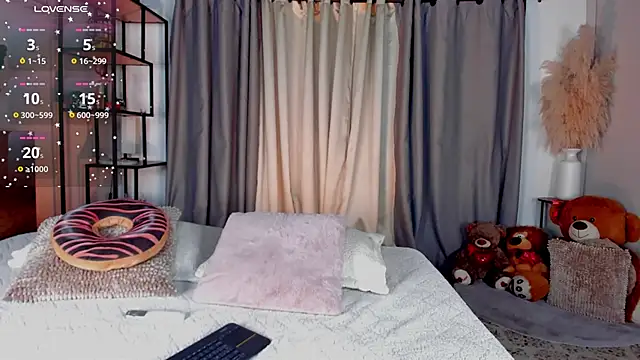 amber maxwell online show from February 26, 2026, 9:03 pm