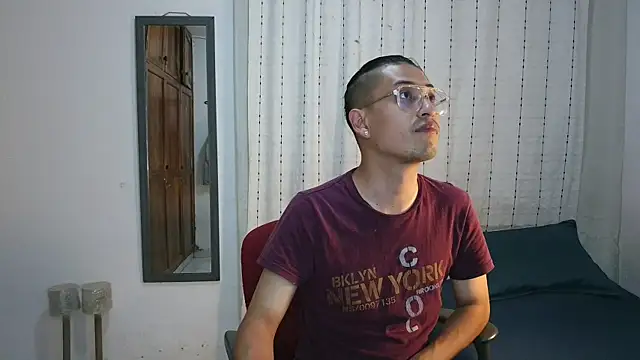 Snapshot of Orionferrer- chatting on December 13, 2025, 9:20 pm Orionferrer- online show from December 13, 2025, 9:20 pm