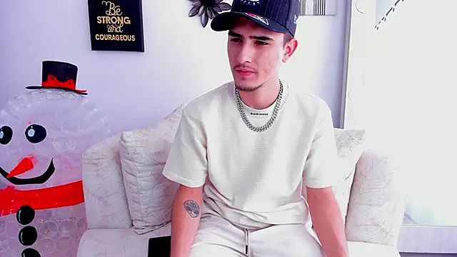 PhilipRich online show from December 16, 2024, 7:32 pm