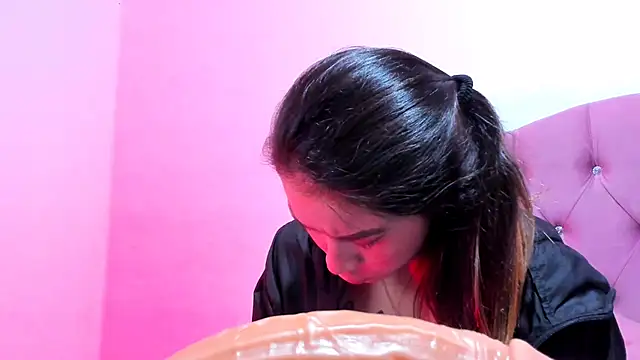 teffy lee online show from January 1, 2025, 2:51 am