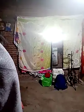 yovana13 online show from November 17, 2025, 3:01 am