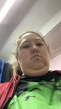 Chloee ep online show from April 16, 2026, 12:39 pm