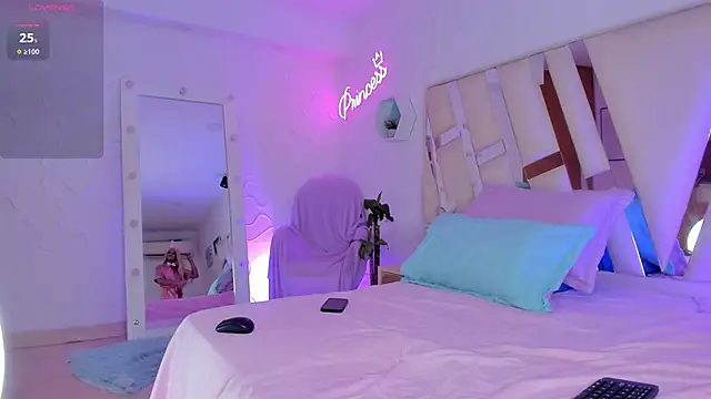 EthanCollens online show from October 25, 2025, 10:04 pm