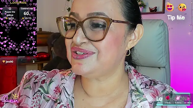 Gia Nahomi online show from April 18, 2026, 11:05 pm