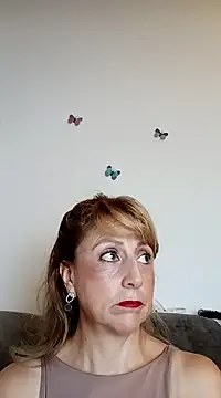 Snapshot of almaluna7 chatting on December 10, 2024, 12:39 am almaluna7 online show from December 10, 2024, 12:39 am