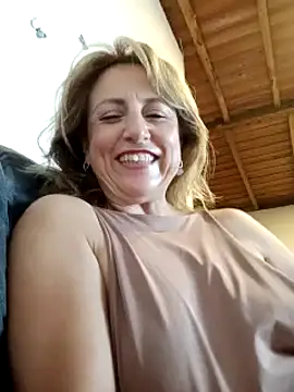 Snapshot of almaluna7 chatting on December 10, 2024, 3:41 am almaluna7 online show from December 10, 2024, 3:41 am