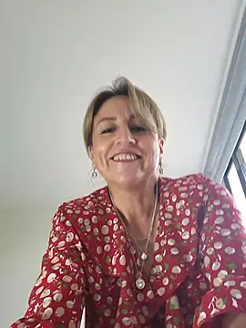 Snapshot of almaluna7 chatting on February 18, 2025, 8:03 pm almaluna7 online show from February 18, 2025, 8:03 pm