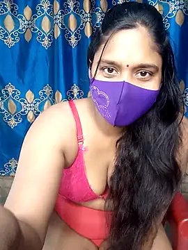 Hot Maleka online show from March 19, 2025, 6:14 am
