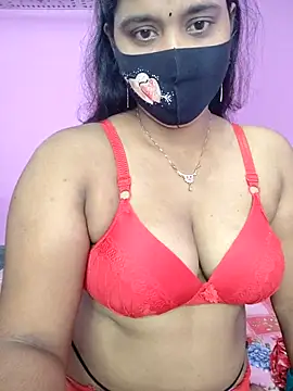 Hot Maleka online show from October 6, 2025, 2:20 am