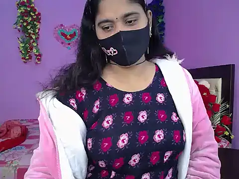 Hot Maleka online show from January 7, 2026, 2:14 am