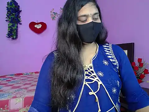 Hot Maleka online show from April 20, 2026, 4:32 pm