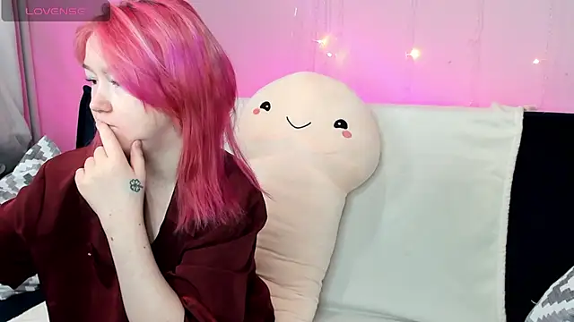 Sara Robinson online show from January 8, 2025, 3:19 am