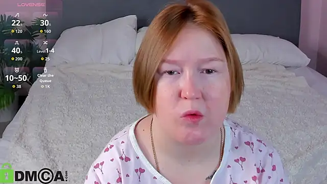 Sara Robinson online show from November 19, 2025, 3:06 am