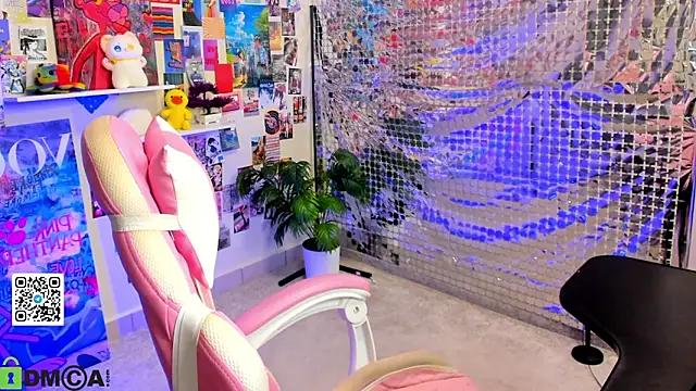 Sara Robinson online show from April 6, 2026, 3:26 am