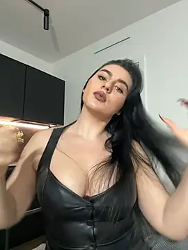 Snapshot of Evelyn___Sweet chatting on April 15, 2026, 7:54 pm Evelyn Sweet online show from April 15, 2026, 7:54 pm