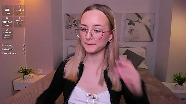 Tiffanyhunt online show from February 3, 2025, 2:02 pm