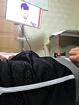 ghghag online show from February 8, 2026, 1:14 pm