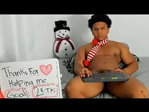 Snapshot of May_Dylan1 chatting on November 19, 2025, 5:18 am May Dylan1 online show from November 19, 2025, 5:18 am