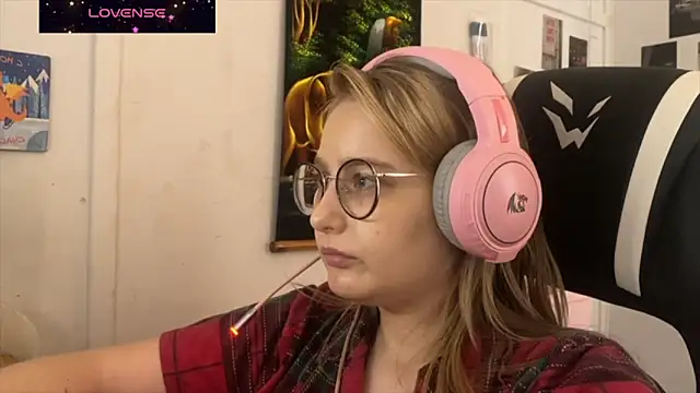 JacyWinslat online show from September 28, 2025, 9:47 am