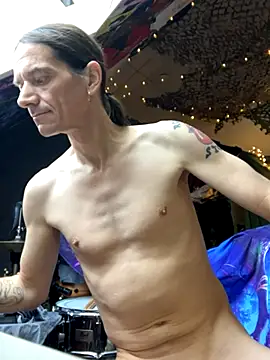 Snapshot of Sunking13cm chatting on November 4, 2025, 1:43 pm Sunking13cm online show from November 4, 2025, 1:43 pm