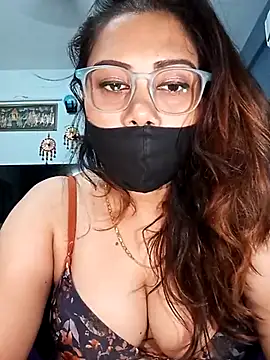 Cute-mona online show from March 13, 2025, 7:39 pm