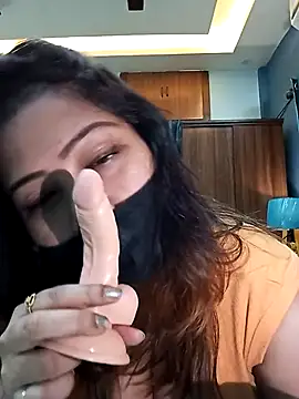 Cute-mona online show from March 23, 2026, 7:51 pm