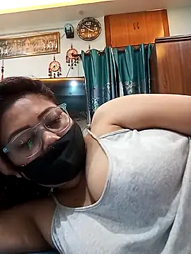 Cute-mona online show from March 25, 2026, 10:27 pm