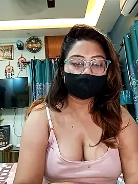 Snapshot of Cute-mona chatting on April 30, 2026, 10:43 am Cute-mona online show from April 30, 2026, 10:43 am