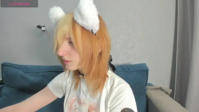 Little Chips online show from February 2, 2025, 11:32 pm