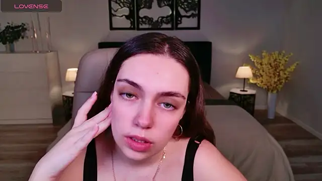 DaniellaLovely online show from November 18, 2025, 10:41 am