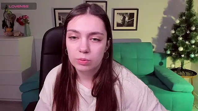 DaniellaLovely online show from January 6, 2026, 10:52 am