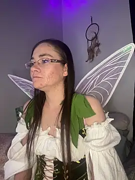 Snapshot of Cutebitch@xh chatting on April 24, 2026, 2:03 am Cutebitchxh online show from April 24, 2026, 2:03 am