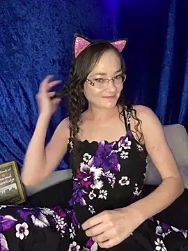 Snapshot of Cutebitch@xh chatting on April 28, 2026, 5:23 am Cutebitchxh online show from April 28, 2026, 5:23 am