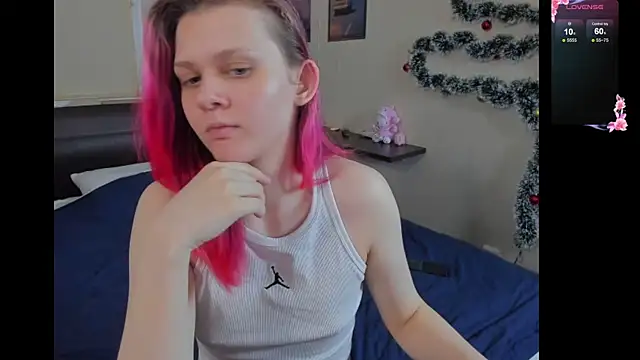 Snapshot of JulieTaylors chatting on June 27, 2026, 9:20 pm JulieTaylors online show from June 27, 2026, 9:20 pm