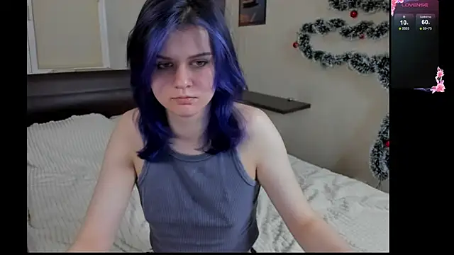 Snapshot of JulieTaylors chatting on July 6, 2026, 9:39 pm JulieTaylors online show from July 6, 2026, 9:39 pm