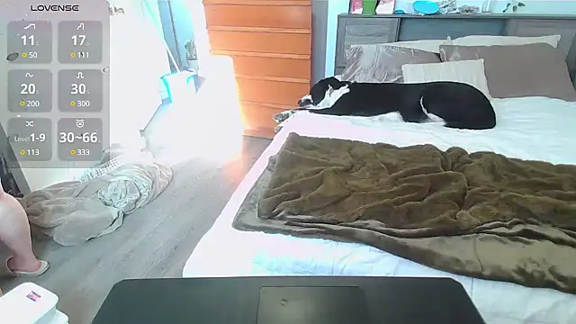 Kittyymaze1 online show from January 14, 2025, 4:50 pm