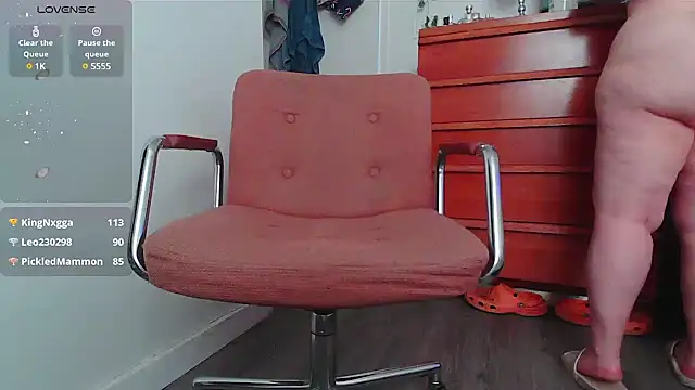 Kittyymaze1 online show from January 15, 2025, 6:29 pm