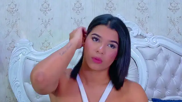 TiaraRosse online show from October 9, 2025, 4:54 am