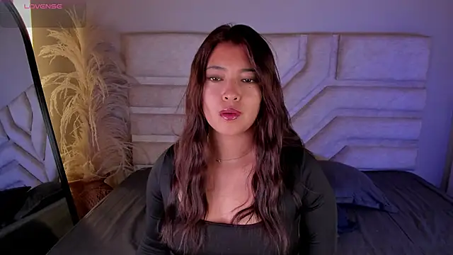 Rebeca Williams  online show from February 8, 2026, 12:41 pm