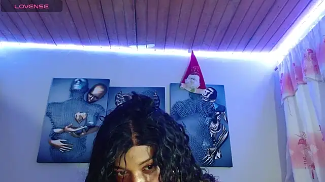 Snapshot of Maidi_ chatting on January 3, 2025, 1:03 pm Maidi online show from January 3, 2025, 1:03 pm