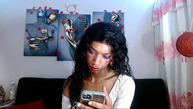 Snapshot of Maidi_ chatting on February 19, 2025, 1:50 pm Maidi online show from February 19, 2025, 1:50 pm