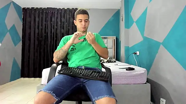 simookeler online show from March 21, 2025, 1:56 pm