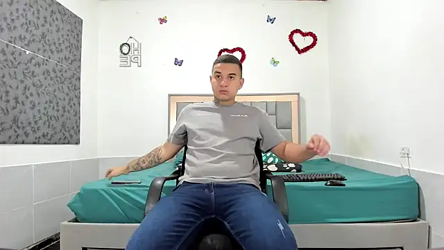 simookeler online show from October 13, 2025, 3:23 pm