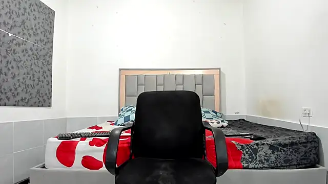 simookeler online show from February 25, 2026, 2:43 am