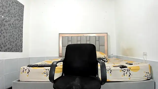 simookeler online show from April 21, 2026, 1:42 am