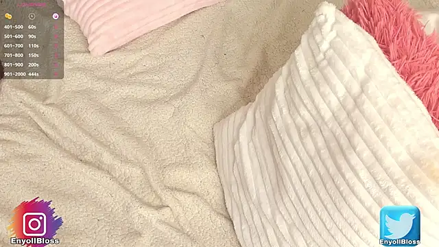 SweetHanson online show from March 13, 2025, 4:27 am