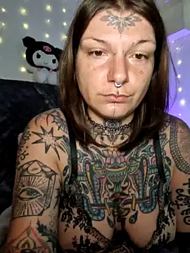 lizzardqueeen online show from February 2, 2026, 3:16 am