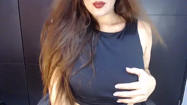 Snapshot of AdharaLujan chatting on December 1, 2024, 9:37 pm AdharaLujan online show from December 1, 2024, 9:37 pm