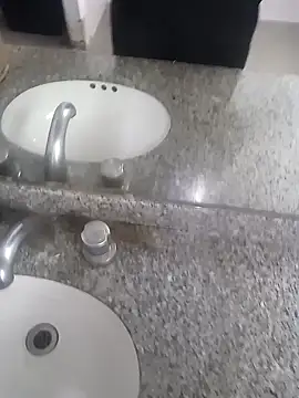 fercxxxho25 online show from October 15, 2025, 9:37 pm